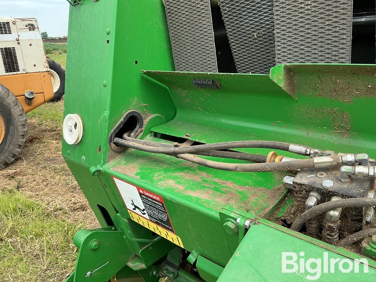 2014-john-deere-569-image-15