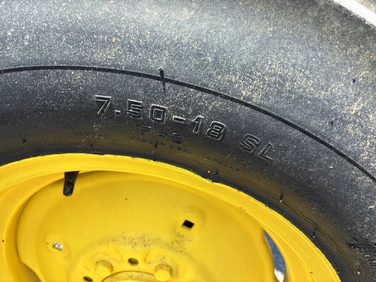 1958-john-deere-820-image-29