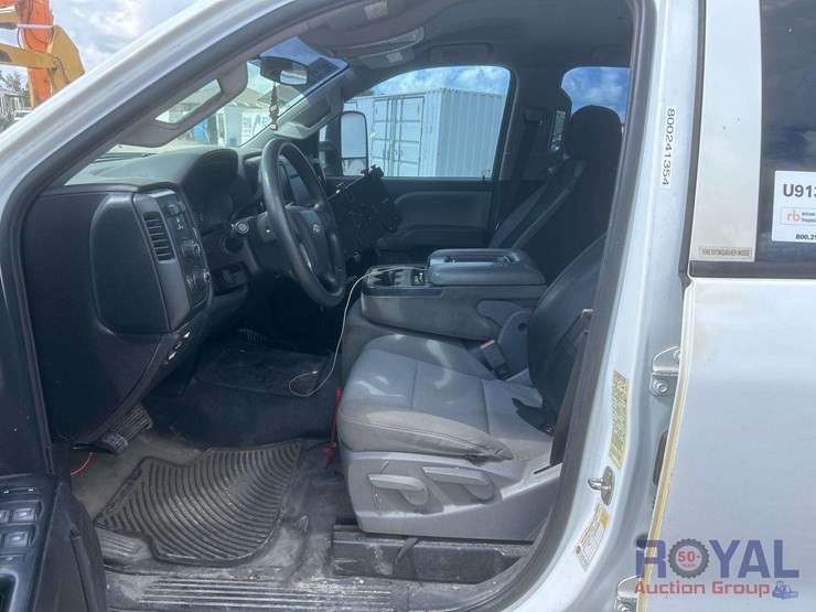 2019-chevrolet-silverado-image-14