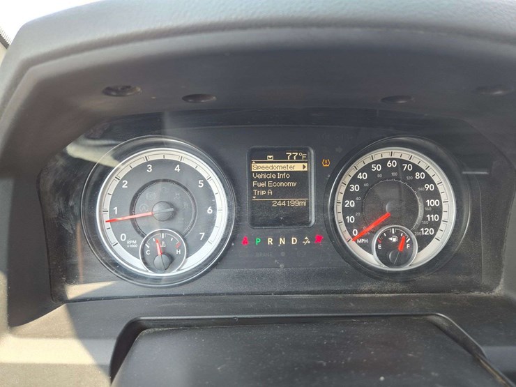 2014-ram-1500-tradesman-image-17
