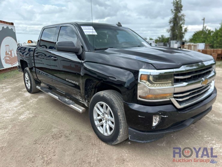 2017-chevrolet-silverado-1500-image-2