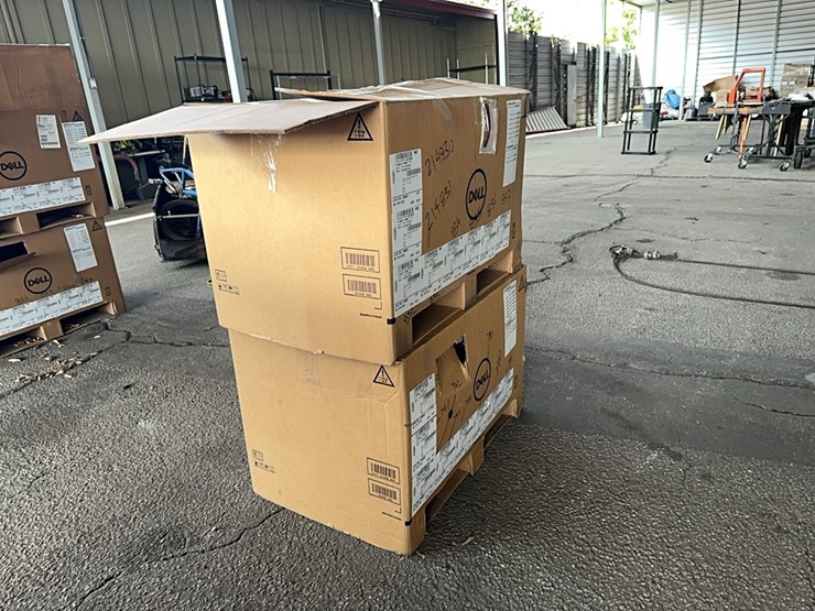 hp-z840-workstations-,-comouters-and-key-boards-and-cables-image-2