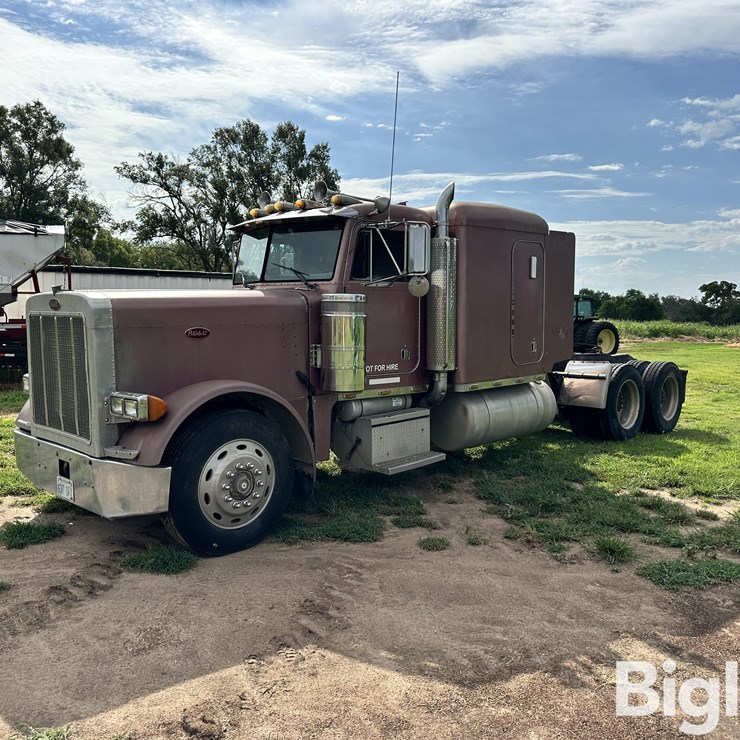 1989 PETERBILT 379