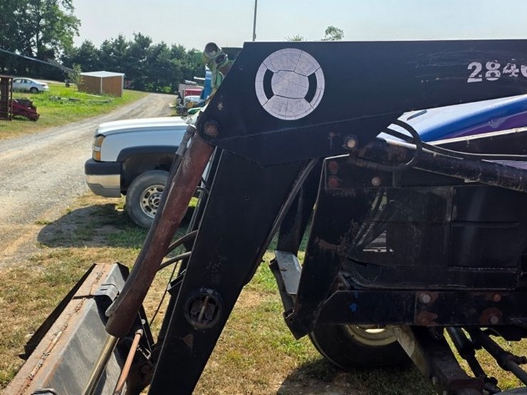 new-holland-ts100-image-32