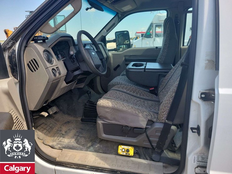 2009-ford-f550-image-11