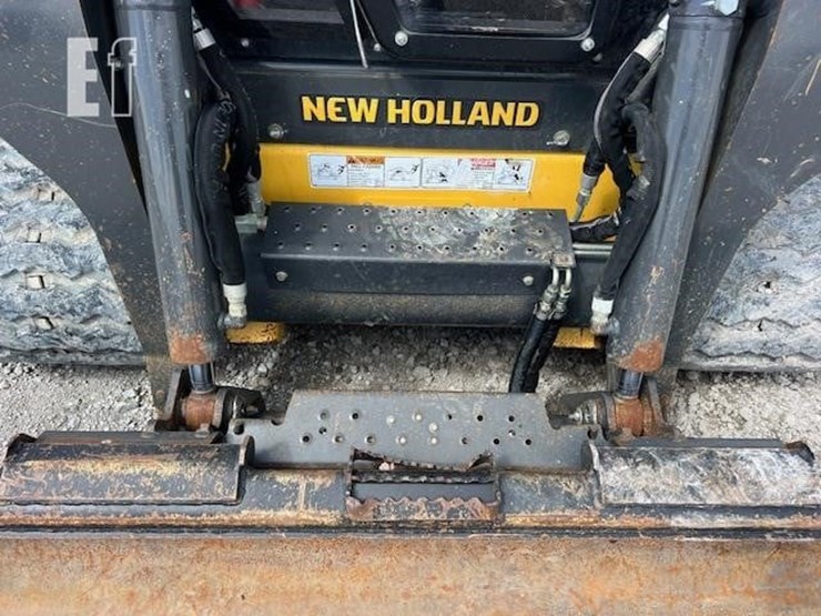 2020-new-holland-c332-image-11