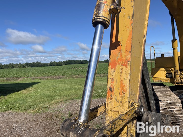 1990-caterpillar-e110b-image-11