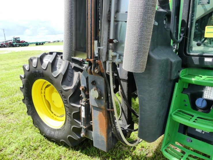 2024-john-deere-6110m-image-10