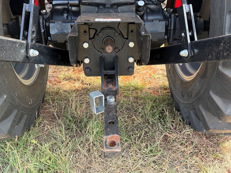 case-ih-farmall-35a-image-11