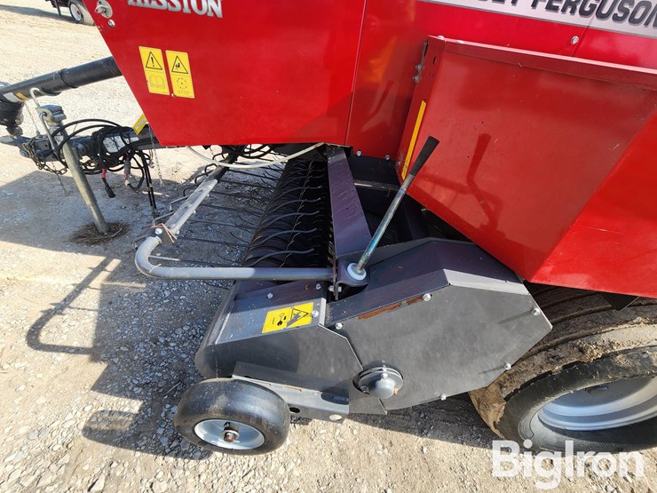 2021-massey-ferguson-1840-image-14