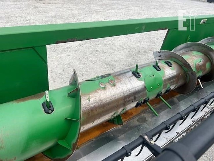 2011-john-deere-635f-image-18
