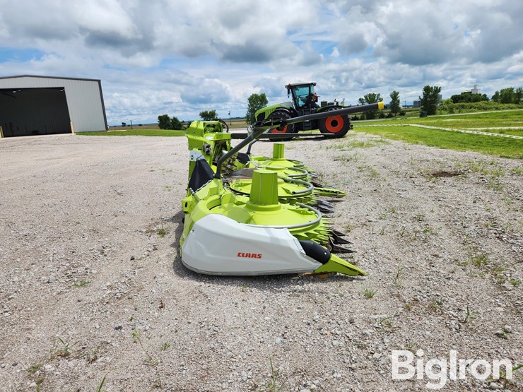 2022-claas-orbis-600-image-4