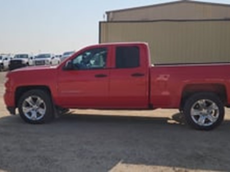 2017-chevrolet-silverado-1500-image-5