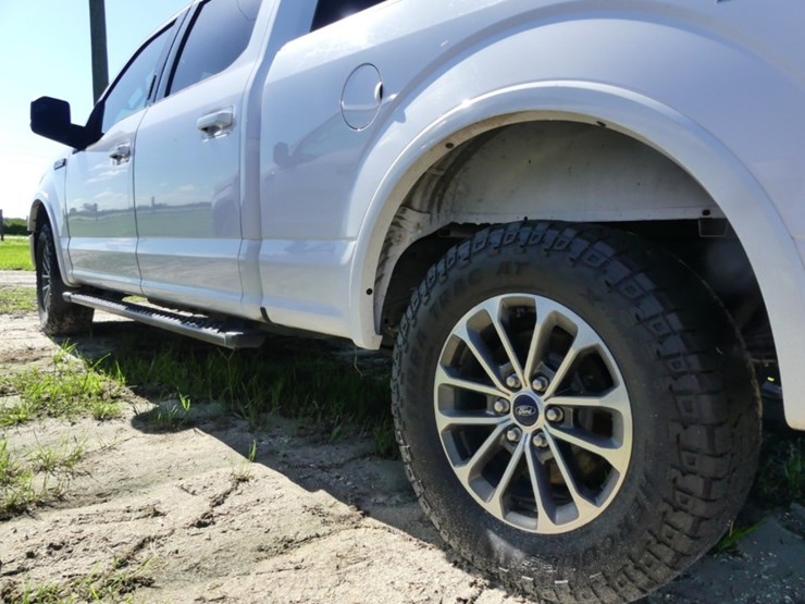 2020-ford-f150-xl-image-6