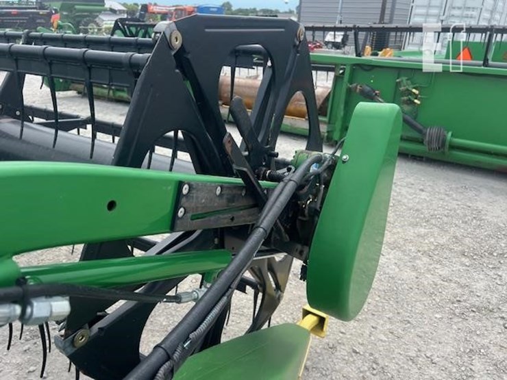 2011-john-deere-635f-image-7