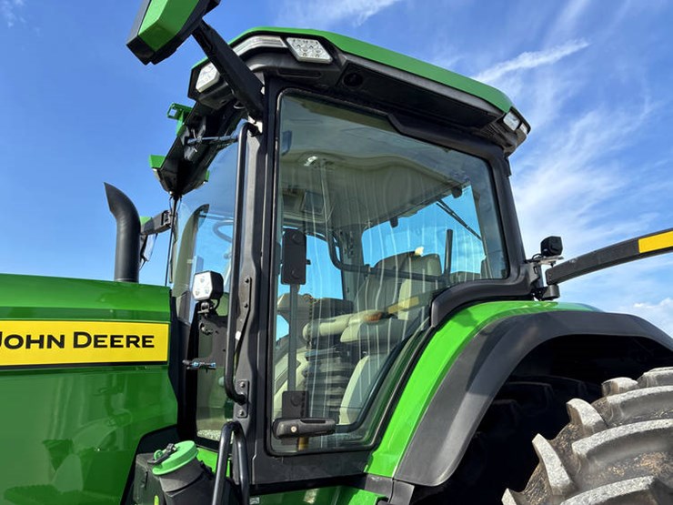 2022-john-deere-8r-310-image-38
