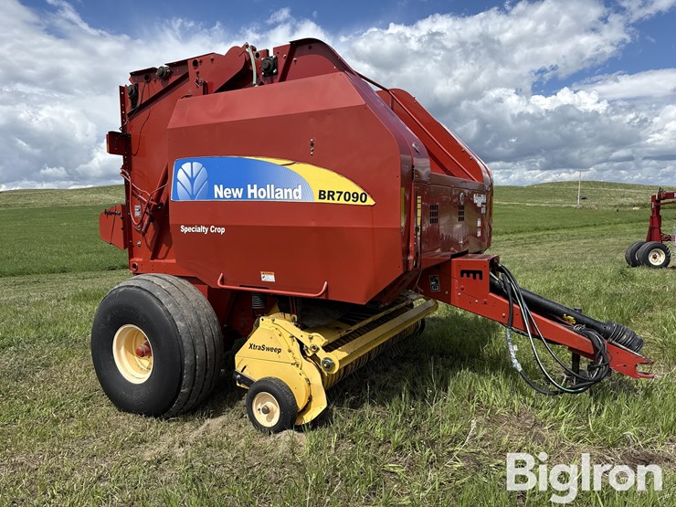 2012-new-holland-br7090-image-4