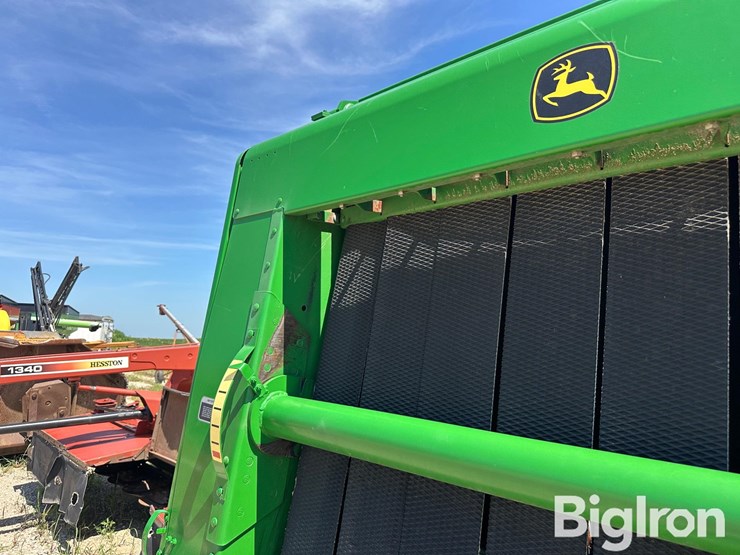 2004-john-deere-567-image-17