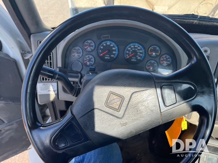 2012-international-durastar-4400-image-52