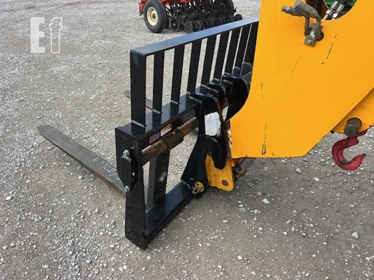 2015-jcb-507-42-image-19