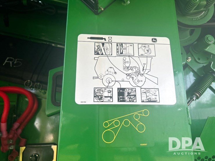 2013-john-deere-s670-image-54