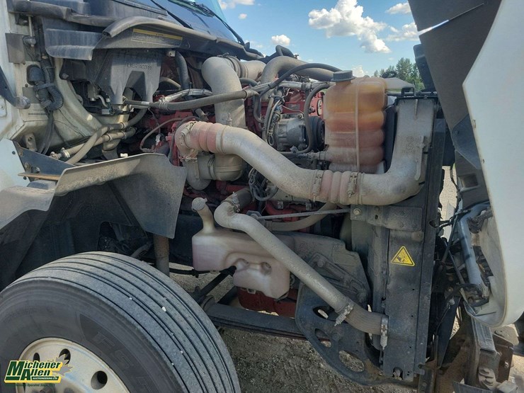 2017-international-prostar-image-21