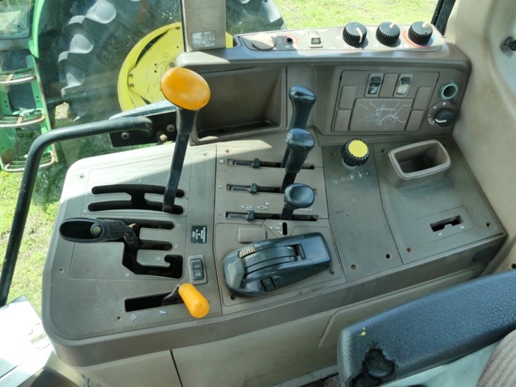 john-deere-7130-image-10