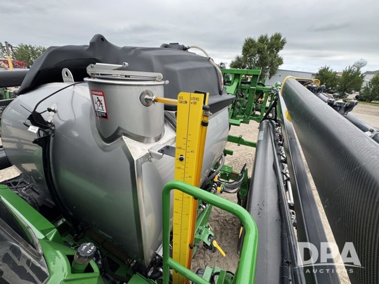 2023-john-deere-412r-image-18