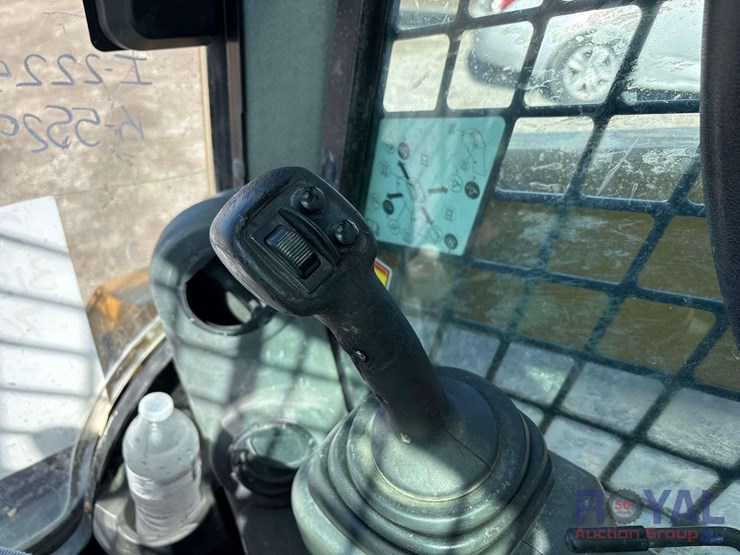 2019-caterpillar-299d2-image-21