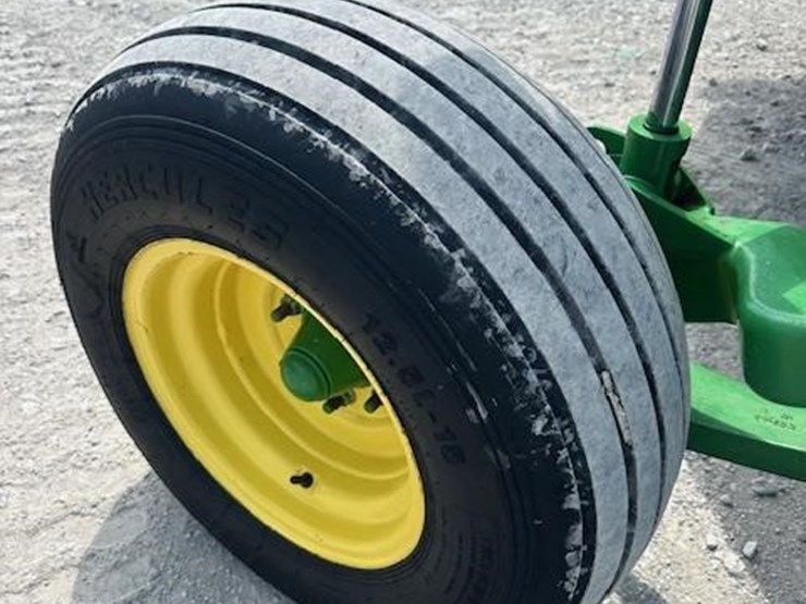 2016-john-deere-946-image-16