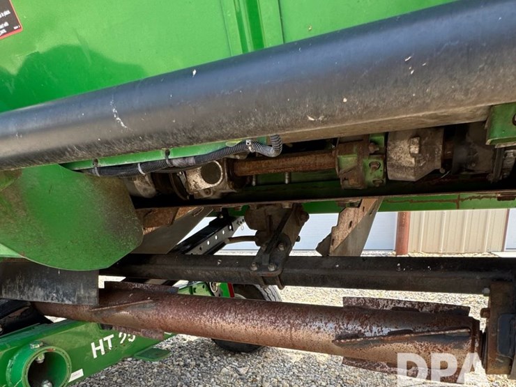 2010-john-deere-608c-image-6