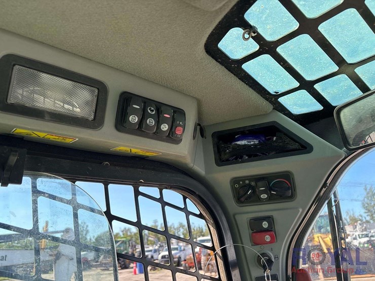 2019-caterpillar-299d2-image-18