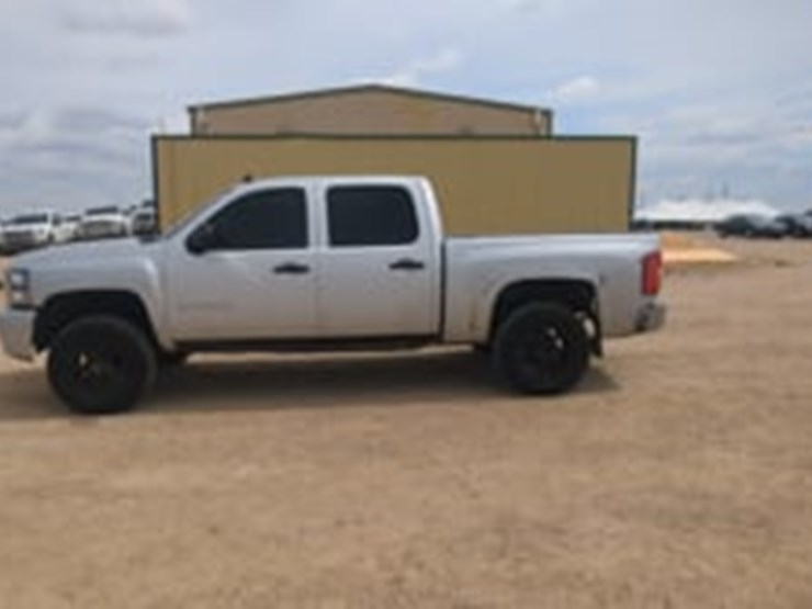 2010-chevrolet-silverado-1500-image-5