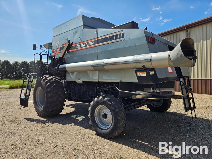 1996-gleaner-r62-image-7