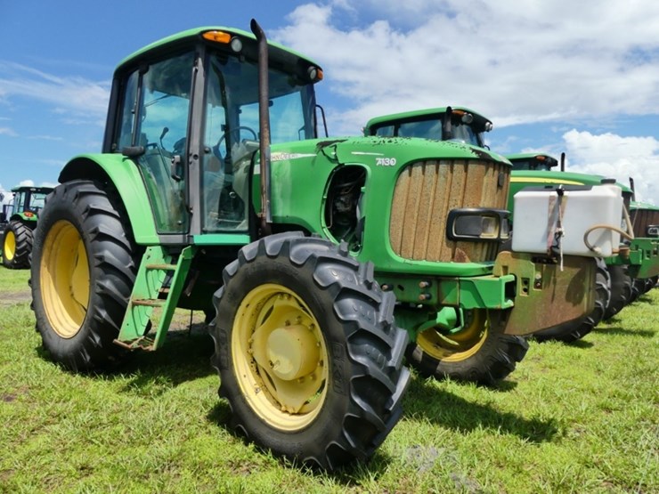 john-deere-7130-image-1