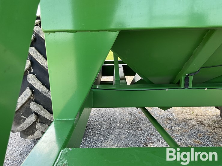 2019-e-z-trail-870-grain-cart-image-13