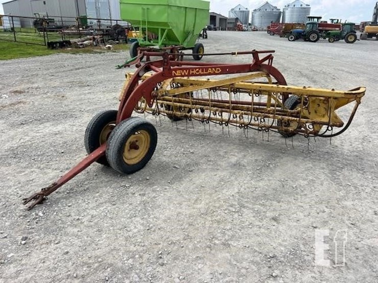 new-holland-256-image-10