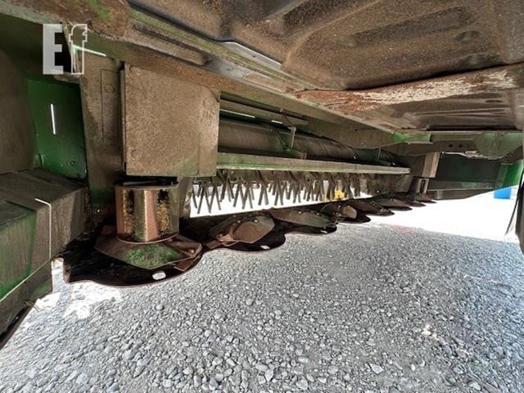 2022-john-deere-c400-image-16