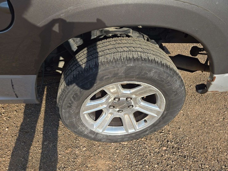 2012-ram-1500-laramie-image-5