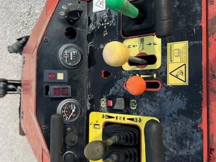 2019-ditch-witch-sk800-image-19