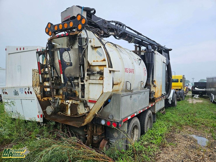 2012-kenworth-t800-image-2
