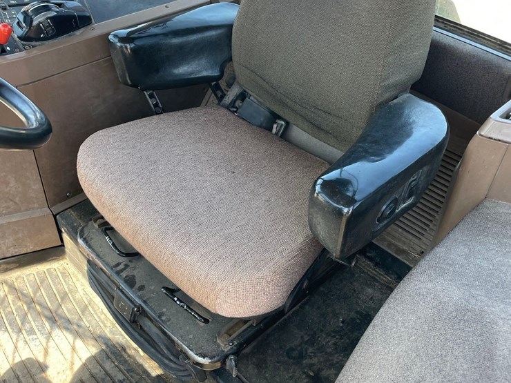 john-deere-7210-image-35