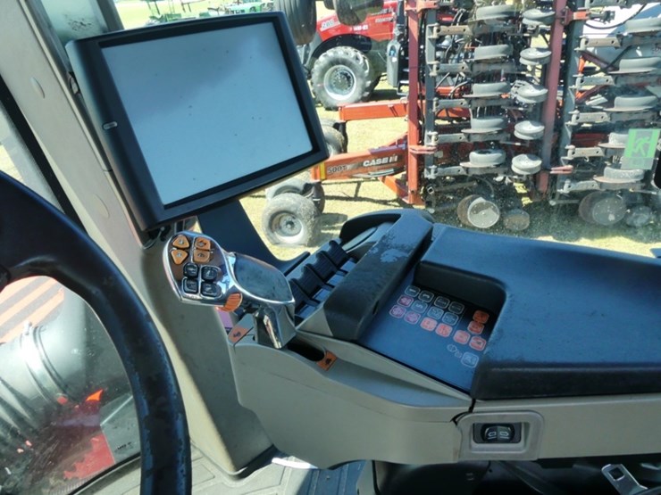 case-ih-370-image-12