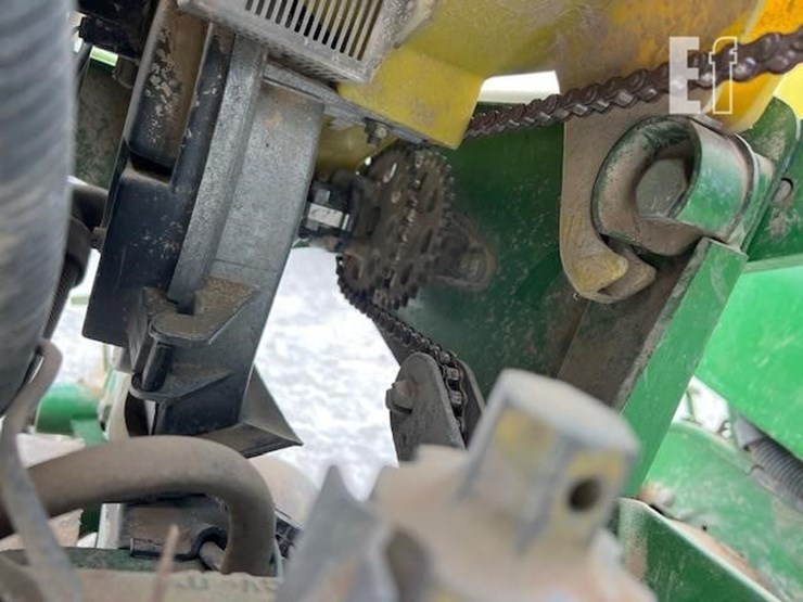 john-deere-1770-image-38