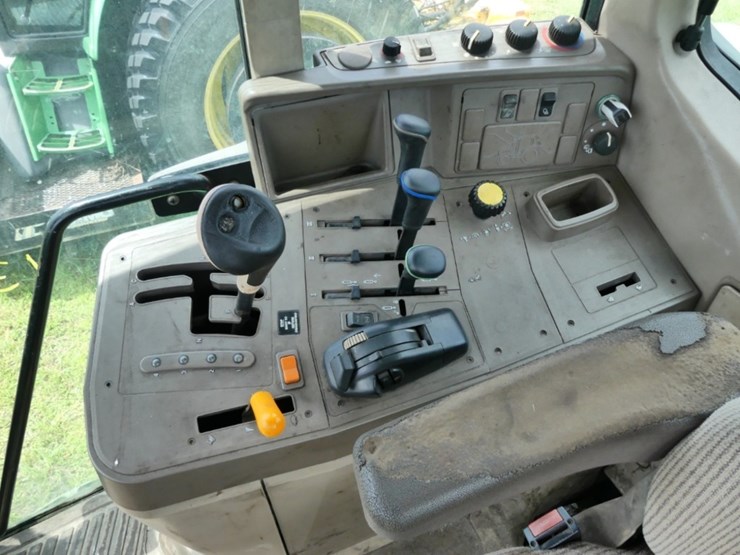 john-deere-7130-image-10