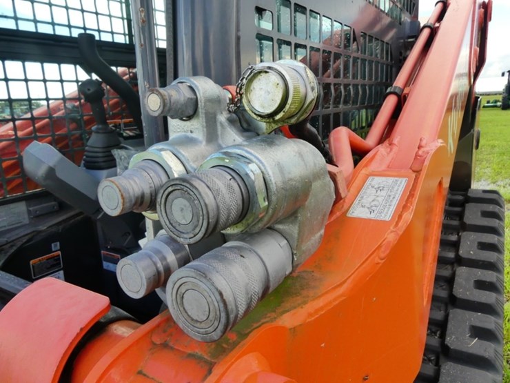 kubota-svl75-2-image-10
