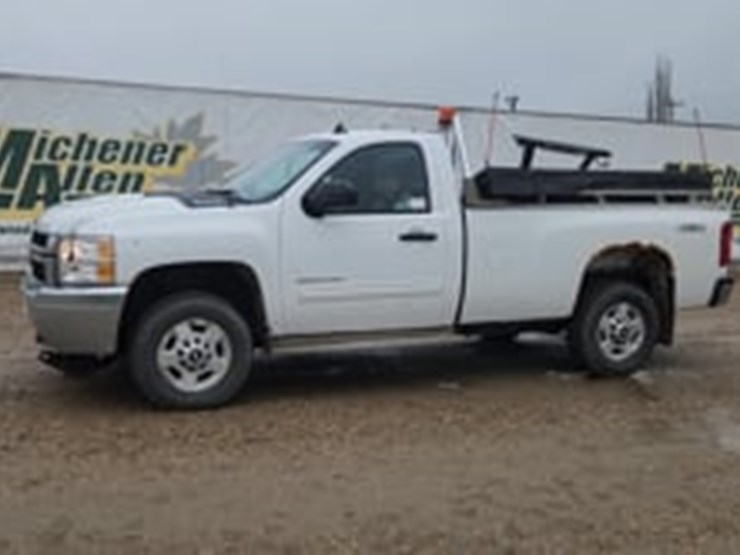 2012-chevrolet-silverado-2500hd-lt-image-5