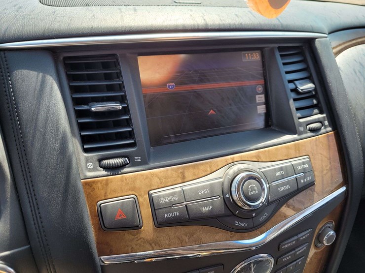 2012-infiniti-qx56-image-14