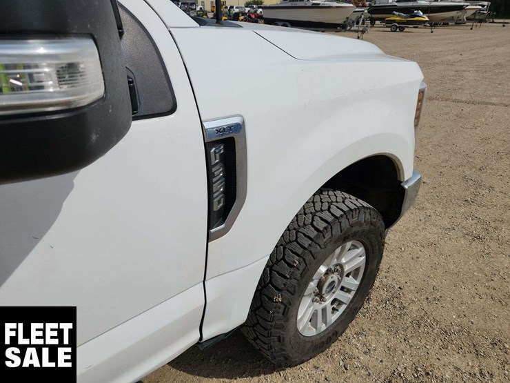 2019-ford-f350-image-31