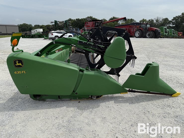 2013-john-deere-635fd-image-4